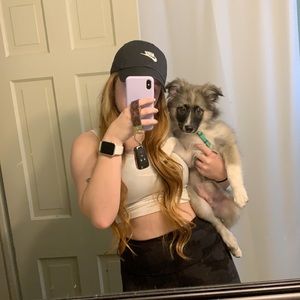 Meet your Posher, Caitlin